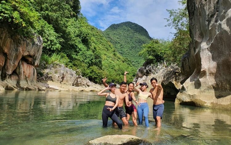 book Manila flights and hotels via Traveloka